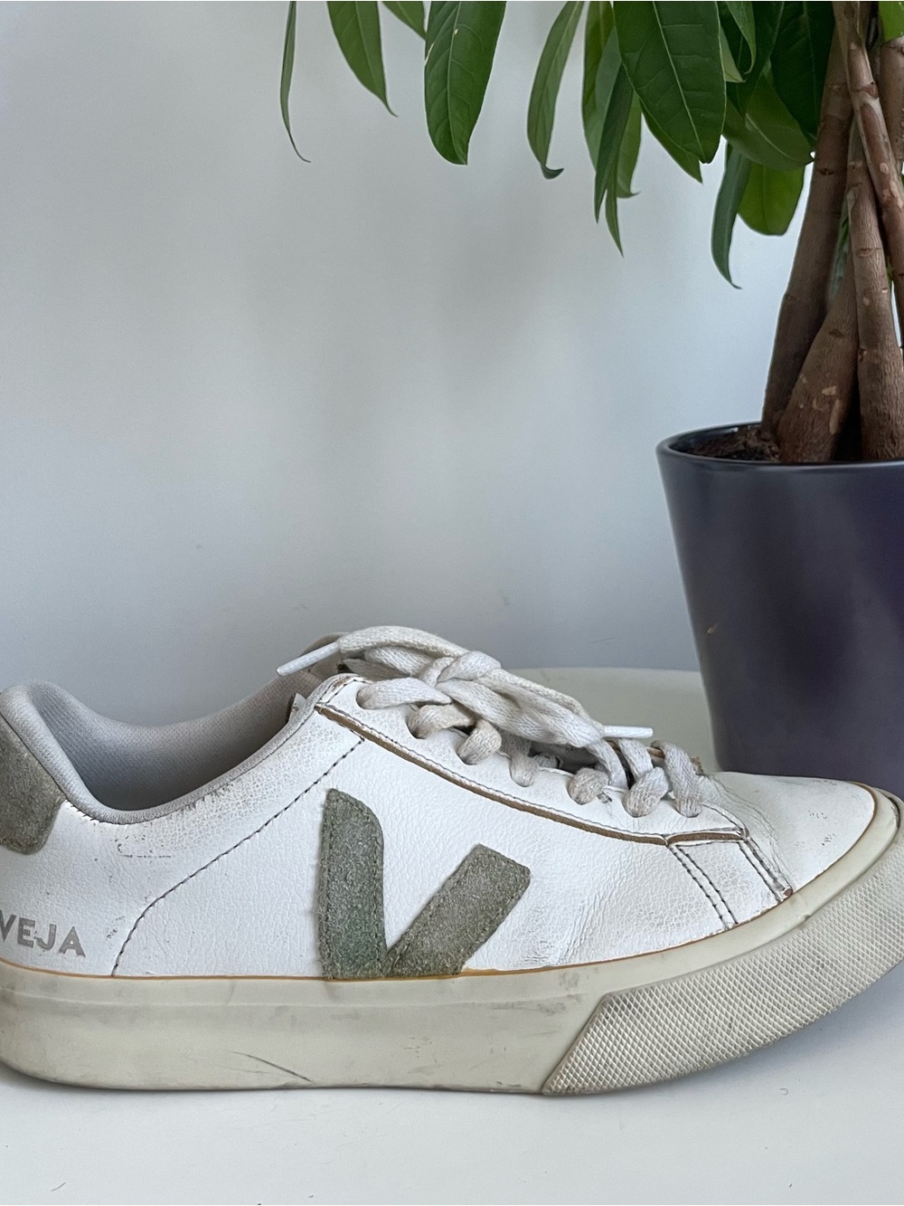 Women Size 7 Veja Campo Low Chromefree Leather White Natural Grey Shoes